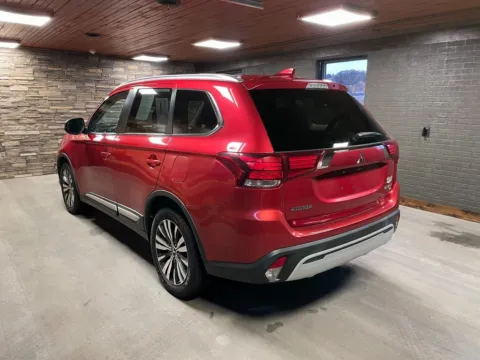 More photos of 2019 Mitsubishi Outlander SEL at Kurt Johnson Auto Sales & Service, PA