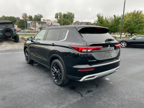 More photos of 2022 Mitsubishi Outlander SE Launch Edition at Kurt Johnson Auto Sales & Service, PA