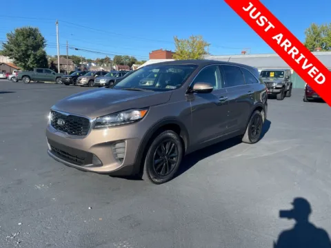 Brown 2019 Kia Sorento LX for sale in DuBois, PA
