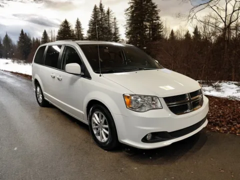 White 2019 Dodge Grand Caravan SXT for sale in DuBois, PA