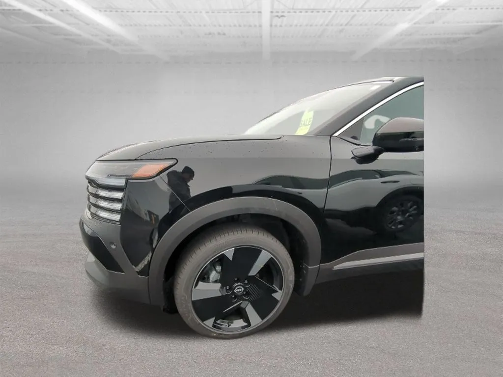 Black 2026 Nissan Kicks SR for sale in Mansfield, OH