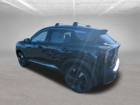 Photos of 2026 Nissan Kicks SR for sale in Mansfield, OH at Clement Nissan of Mansfield