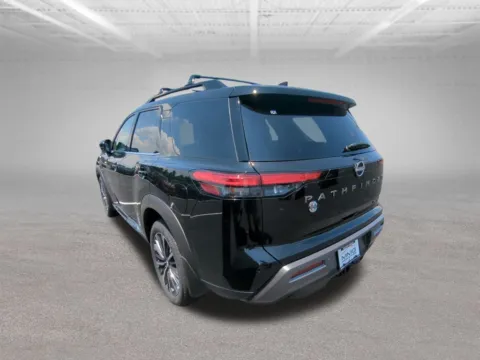 More photos of 2026 Nissan Pathfinder Platinum at Clement Nissan of Mansfield, OH