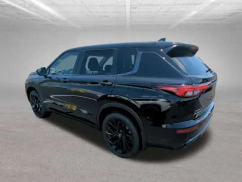Another view of 2026 Nissan Rogue Plug-In Hybrid SL for sale in Mansfield, OH at Clement Nissan of Mansfield