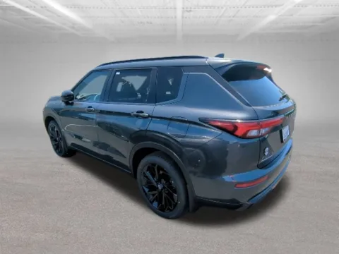 Another view of 2026 Nissan Rogue Plug-In Hybrid Platinum for sale in Mansfield, OH at Clement Nissan of Mansfield