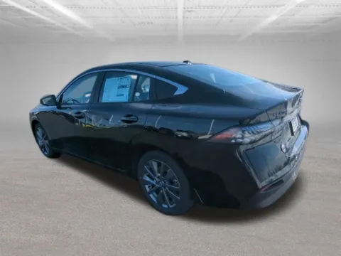 Photos of 2026 Nissan Sentra SL for sale in Mansfield, OH at Clement Nissan of Mansfield