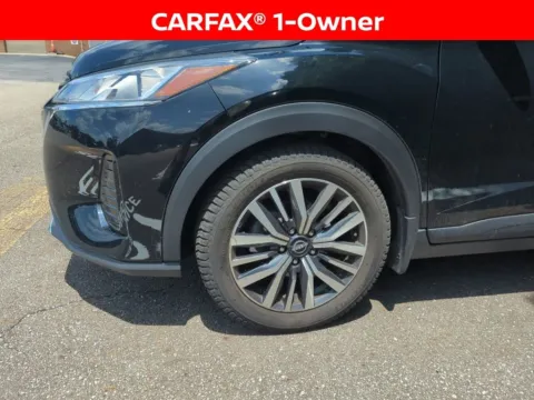 Black 2022 Nissan Kicks SV for sale in Mansfield, OH
