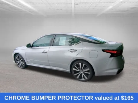 More photos of 2022 Nissan Altima 2.5 SR at Clement Nissan of Mansfield, OH