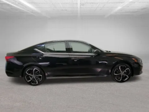 More photos of 2024 Nissan Altima 2.5 SR at Clement Nissan of Mansfield, OH