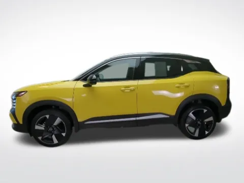 Photos of 2025 Nissan Kicks SR for sale in Mansfield, OH at Clement Nissan of Mansfield