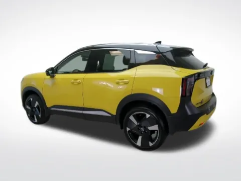 Another view of 2025 Nissan Kicks SR for sale in Mansfield, OH at Clement Nissan of Mansfield