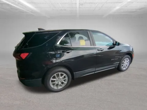 More photos of 2022 Chevrolet Equinox LT at Clement Nissan of Mansfield, OH