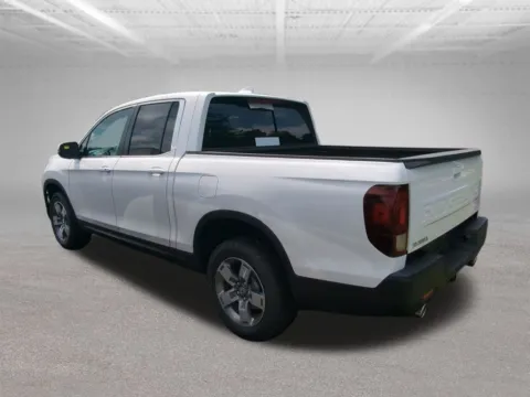 More photos of 2026 Honda Ridgeline RTL at Clement Honda of Mansfield, OH