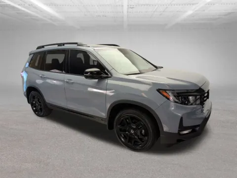 More photos of 2025 Honda Passport Black Edition at Clement Honda of Mansfield, OH
