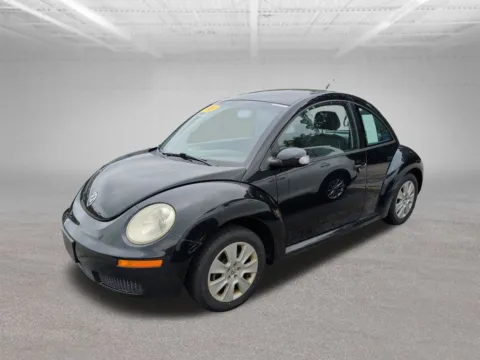 More photos of 2008 Volkswagen Beetle S at Clement Honda of Mansfield, OH