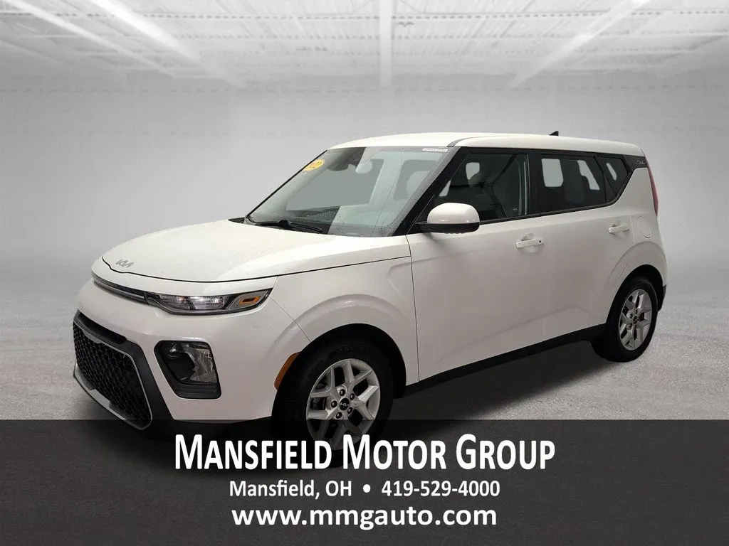 White 2022 Kia Soul S for sale in Mansfield, OH