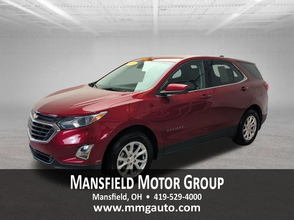 Red 2018 Chevrolet Equinox LT for sale in Mansfield, OH