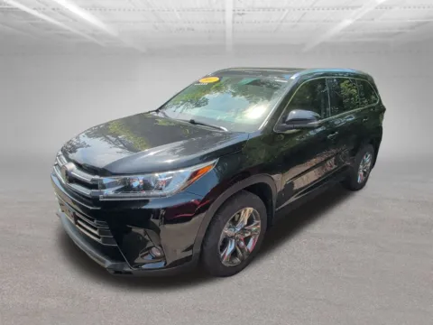 Photos of 2017 Toyota Highlander Limited Platinum for sale in Mansfield, OH at Clement Honda of Mansfield