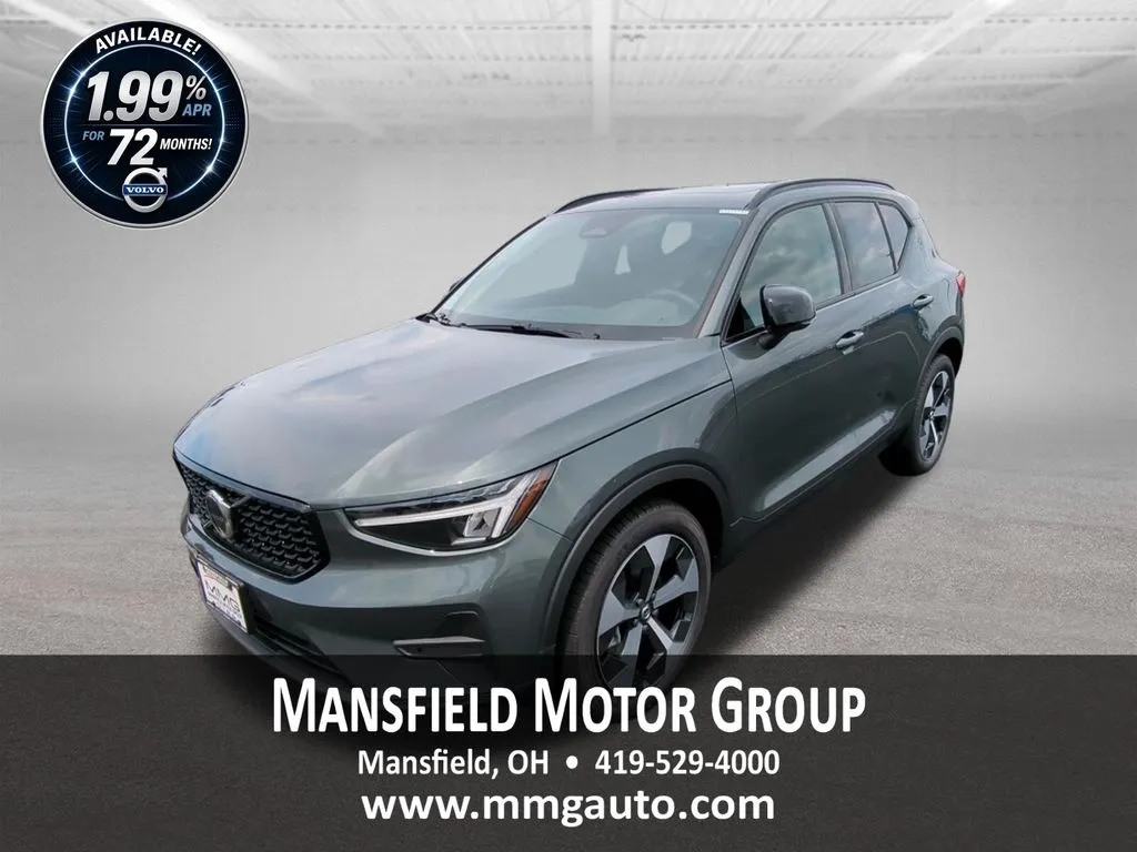 Green 2026 Volvo XC40 B5 Core for sale in Mansfield, OH