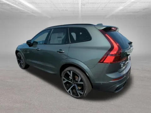 More photos of 2026 Volvo XC60 Plug-In Hybrid T8 Ultra at Clement Volvo Cars of Mansfield, OH