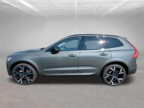 More photos of 2026 Volvo XC60 Plug-In Hybrid T8 Ultra at Clement Volvo Cars of Mansfield, OH