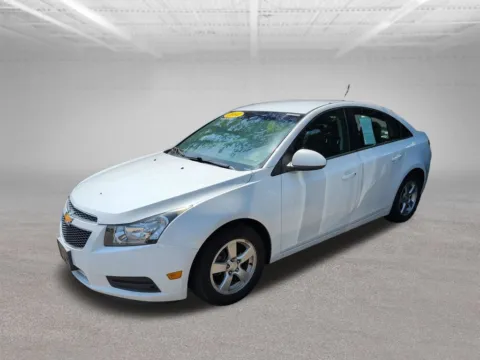 More photos of 2014 Chevrolet Cruze 1LT at Clement Volvo Cars Mansfield, OH