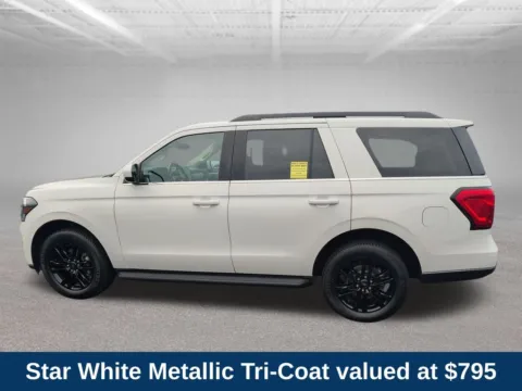 More photos of 2022 Ford Expedition XLT at Clement Volvo Cars Mansfield, OH