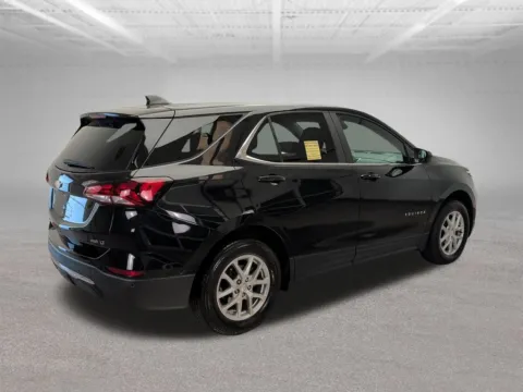 More photos of 2022 Chevrolet Equinox LT at Clement Volvo Cars Mansfield, OH