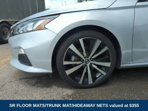 Photos of 2022 Nissan Altima 2.5 SR for sale in Mansfield, OH at Clement Volvo Cars Mansfield