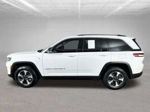 More photos of 2023 Jeep Grand Cherokee 4xe at Clement Volvo Cars Mansfield, OH