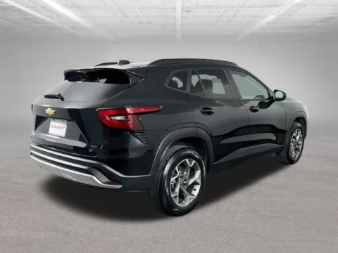More photos of 2025 Chevrolet Trax LT at Clement Volvo Cars Mansfield, OH