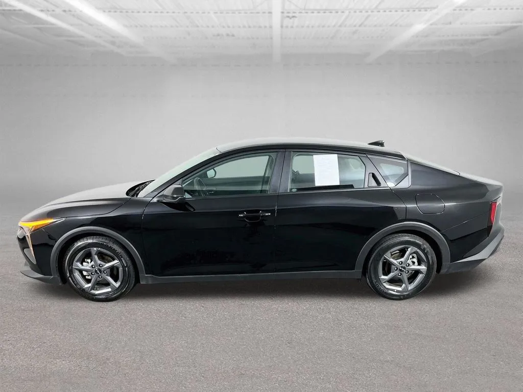 2025 Kia K4 LXS - Photo 4