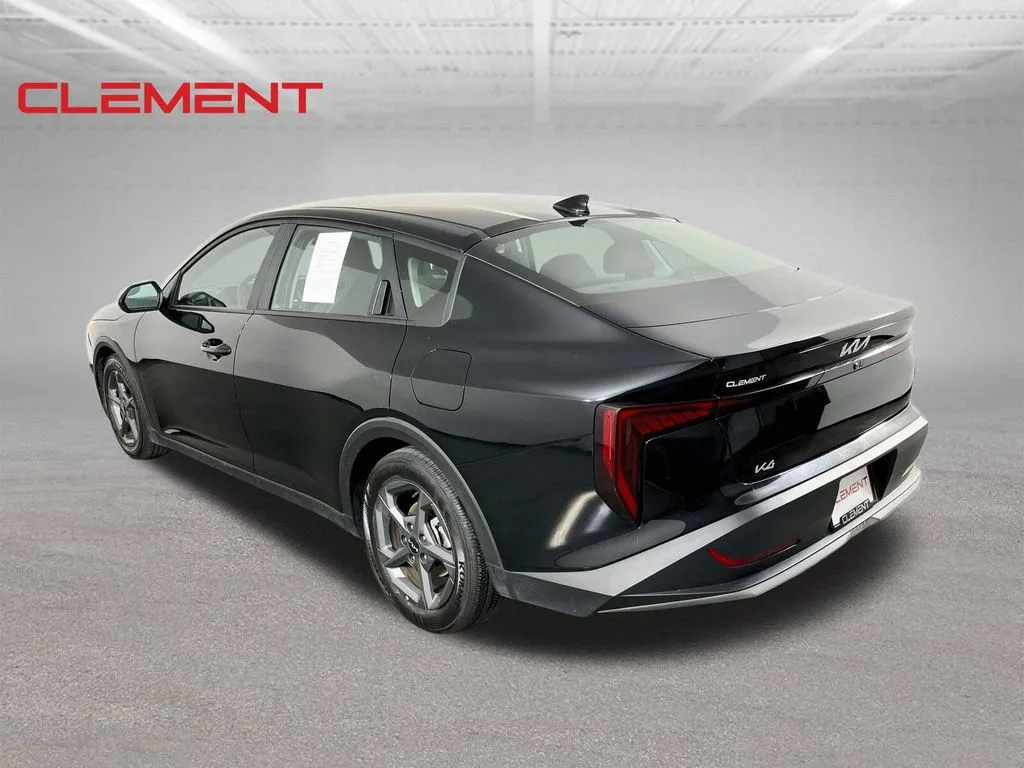 2025 Kia K4 LXS - Photo 7