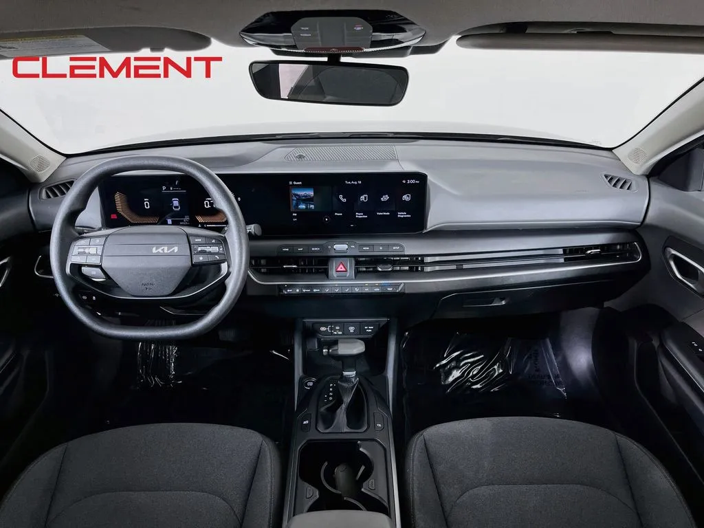 2025 Kia K4 LXS - Photo 9