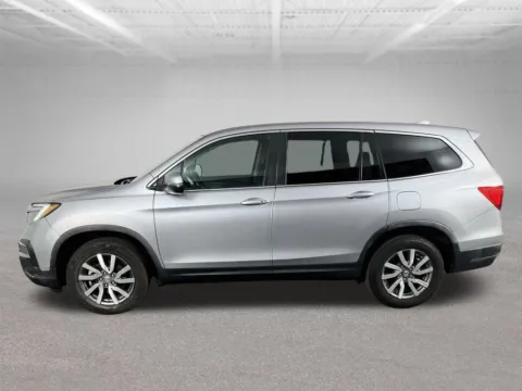 More photos of 2021 Honda Pilot EX-L at Clement Volvo Cars Mansfield, OH