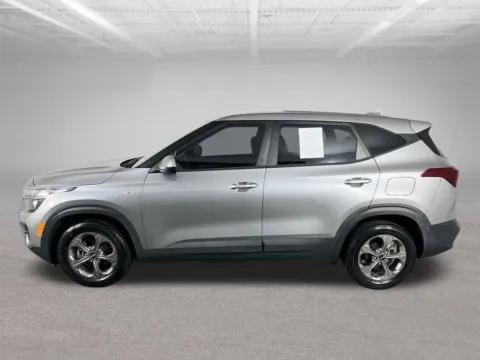 More photos of 2022 Kia Seltos LX at Clement Volvo Cars Mansfield, OH