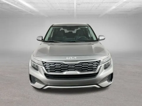 Photos of 2022 Kia Seltos LX for sale in Mansfield, OH at Clement Volvo Cars Mansfield