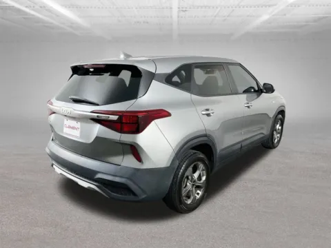 More photos of 2022 Kia Seltos LX at Clement Volvo Cars Mansfield, OH