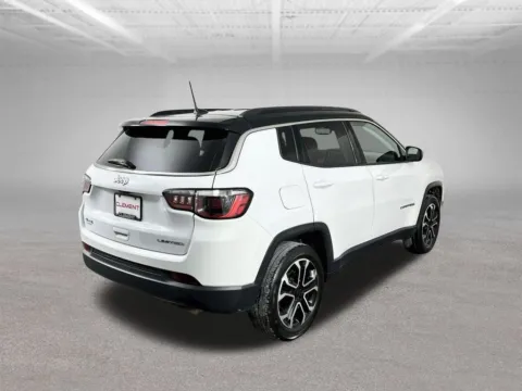 More photos of 2022 Jeep Compass Limited at Clement Volvo Cars Mansfield, OH