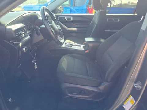 Another view of 2022 Ford Explorer XLT for sale in Mansfield, OH at Clement Volvo Cars Mansfield
