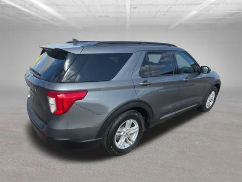 More photos of 2022 Ford Explorer XLT at Clement Volvo Cars Mansfield, OH