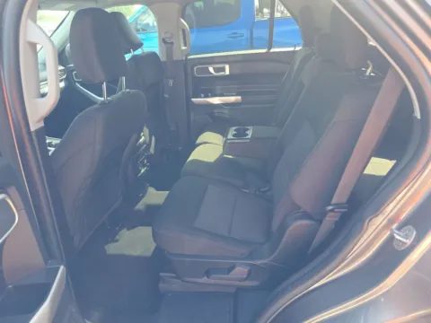More photos of 2022 Ford Explorer XLT at Clement Volvo Cars Mansfield, OH