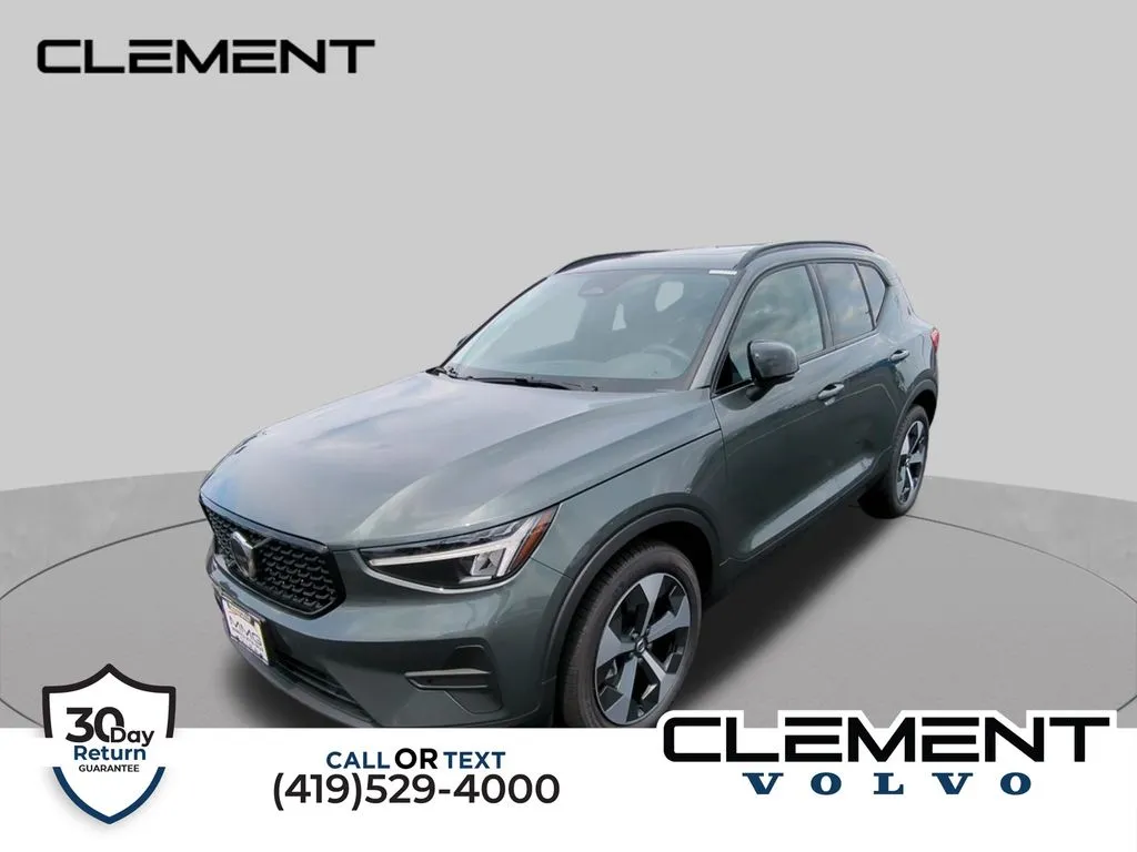Green 2026 Volvo XC40 B5 Core for sale in Mansfield, OH