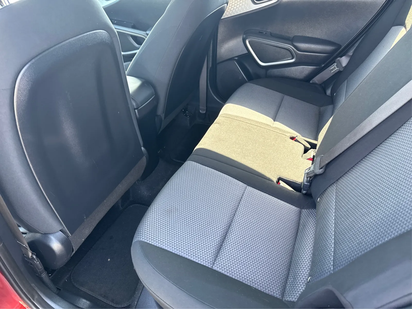 2023 Kia Soul LX - Photo 10