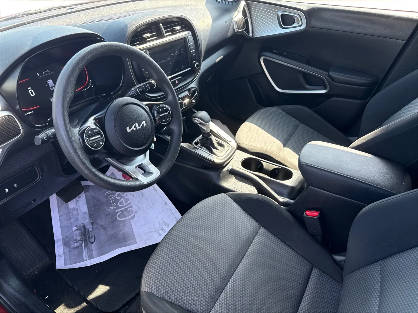 2023 Kia Soul LX - Photo 9