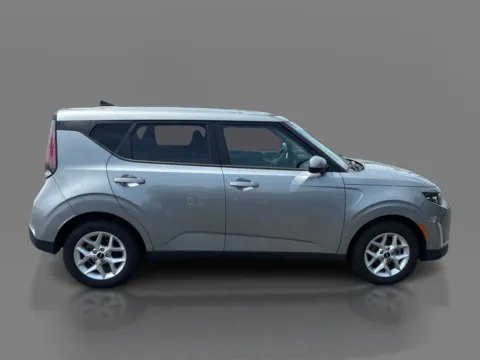More photos of 2025 Kia Soul LX IVT at 5 Star Auto Plaza - Sedalia, MO