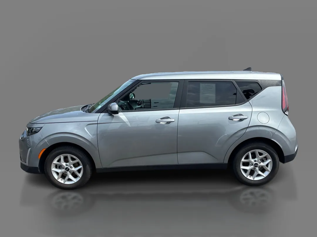 2025 Kia Soul LX - Photo 8