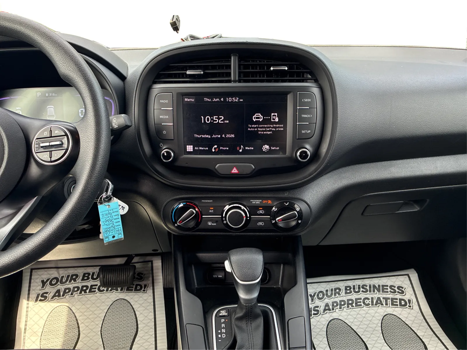 2025 Kia Soul LX - Photo 13