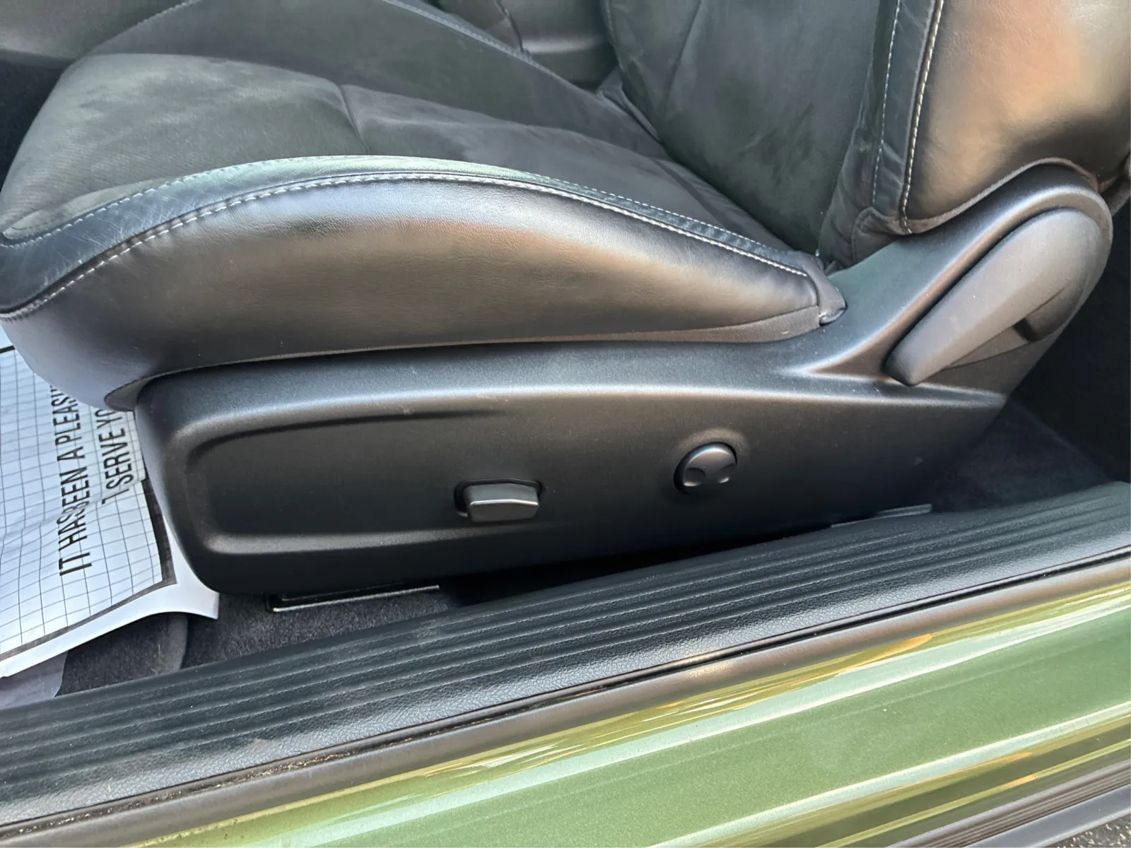Dodge Challenger photo 18