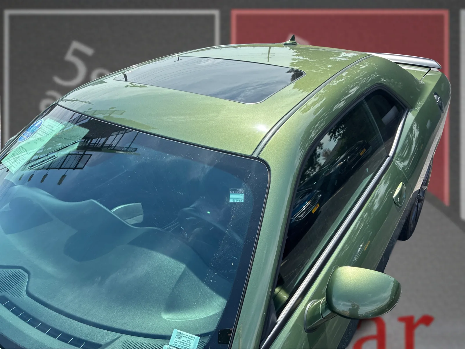 Dodge Challenger photo 11